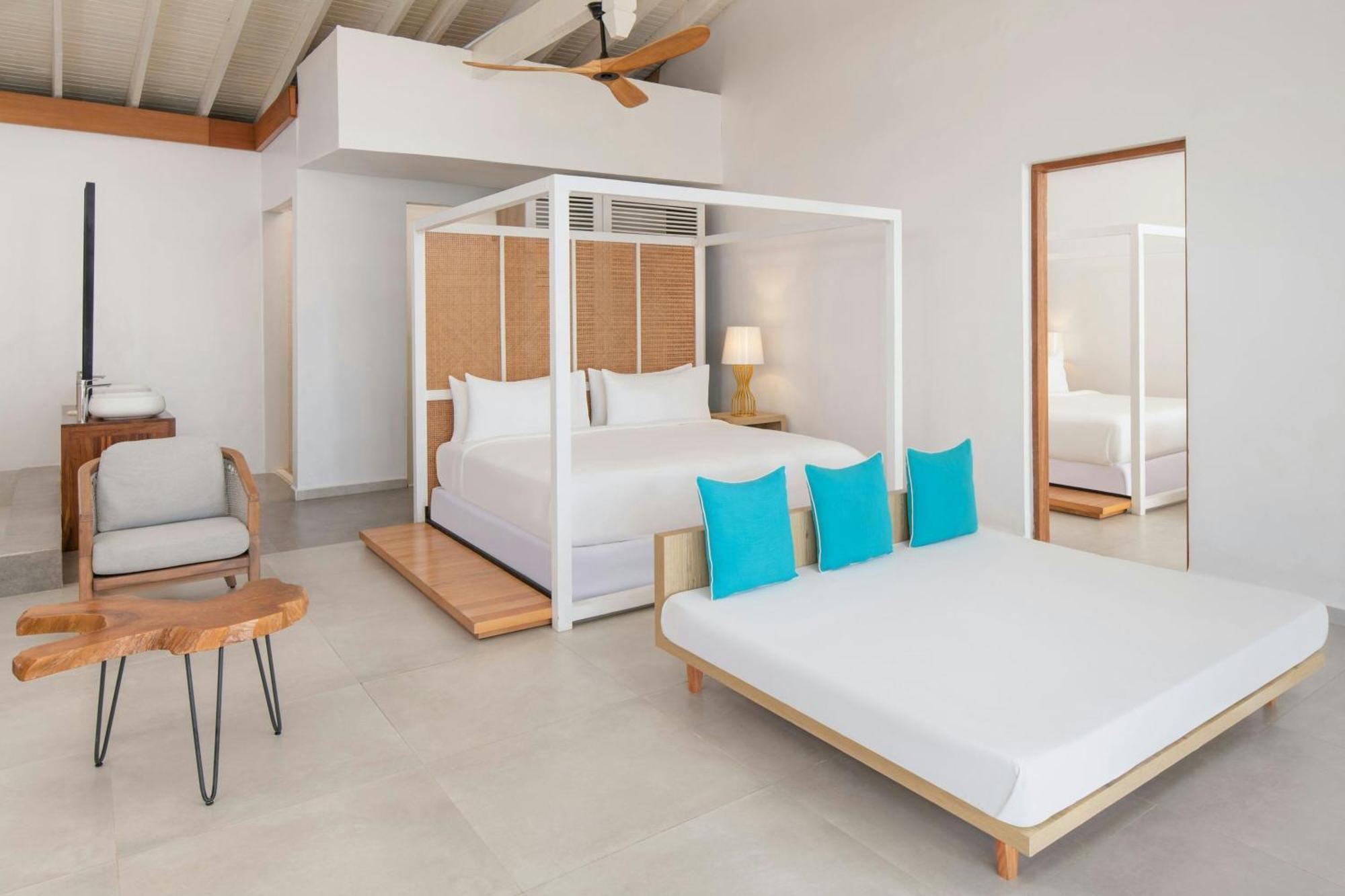 Le Mersenne Zanzibar, Autograph Collection 5*